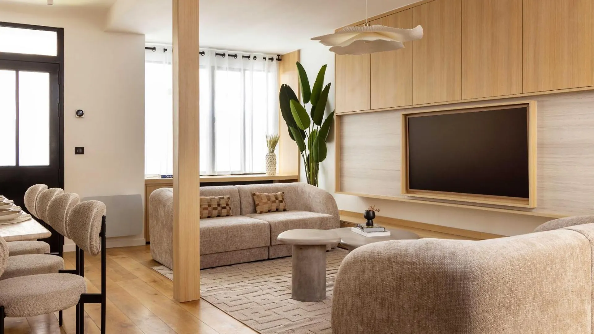Luxury House With Ac - 6bd-12p - Batignolles *