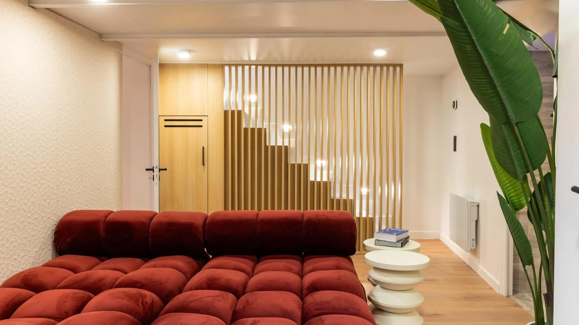 בית נופש Luxury House With Ac - 6bd-12p - Batignolles *